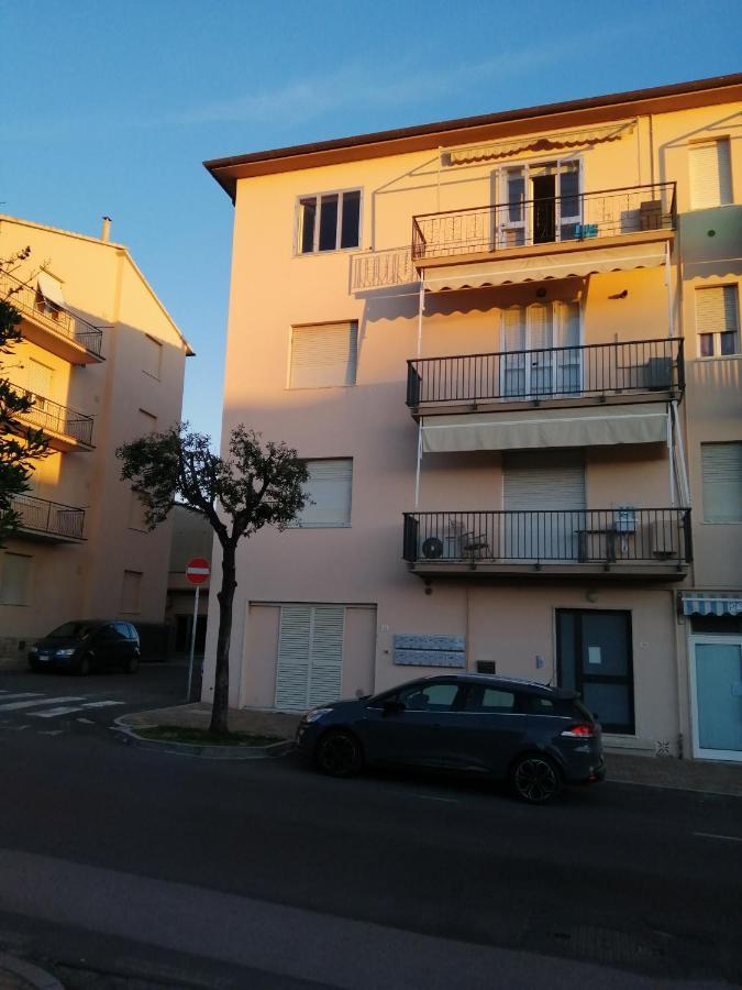 Appartamento Valentina San Vincenzo Bagian luar foto